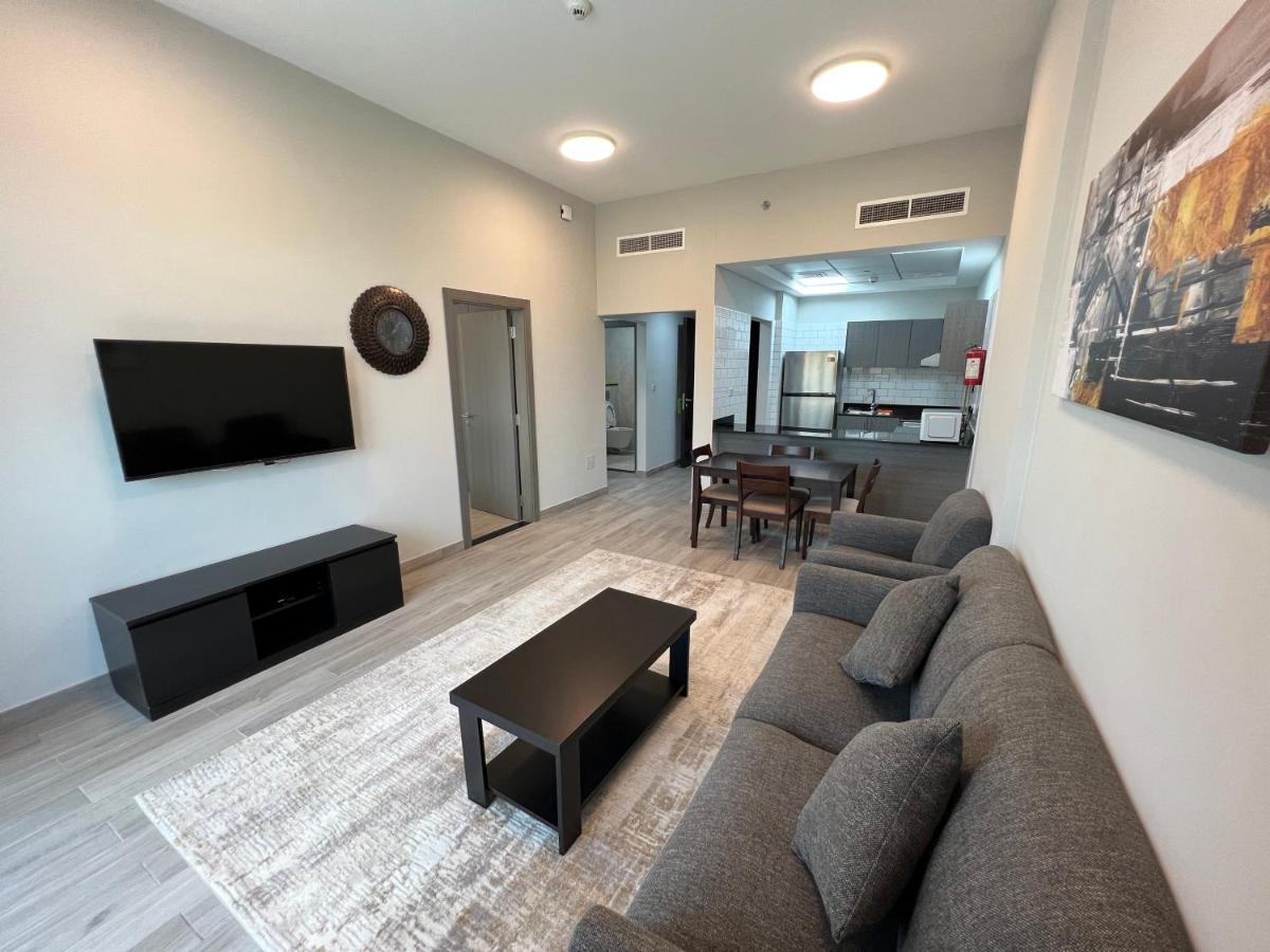 Penrose Place Dubai Jvc ภายนอก รูปภาพ