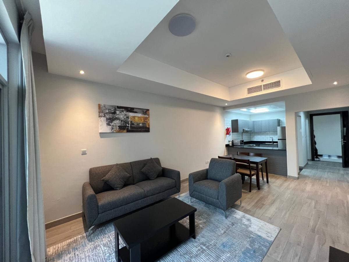 Penrose Place Dubai Jvc ภายนอก รูปภาพ