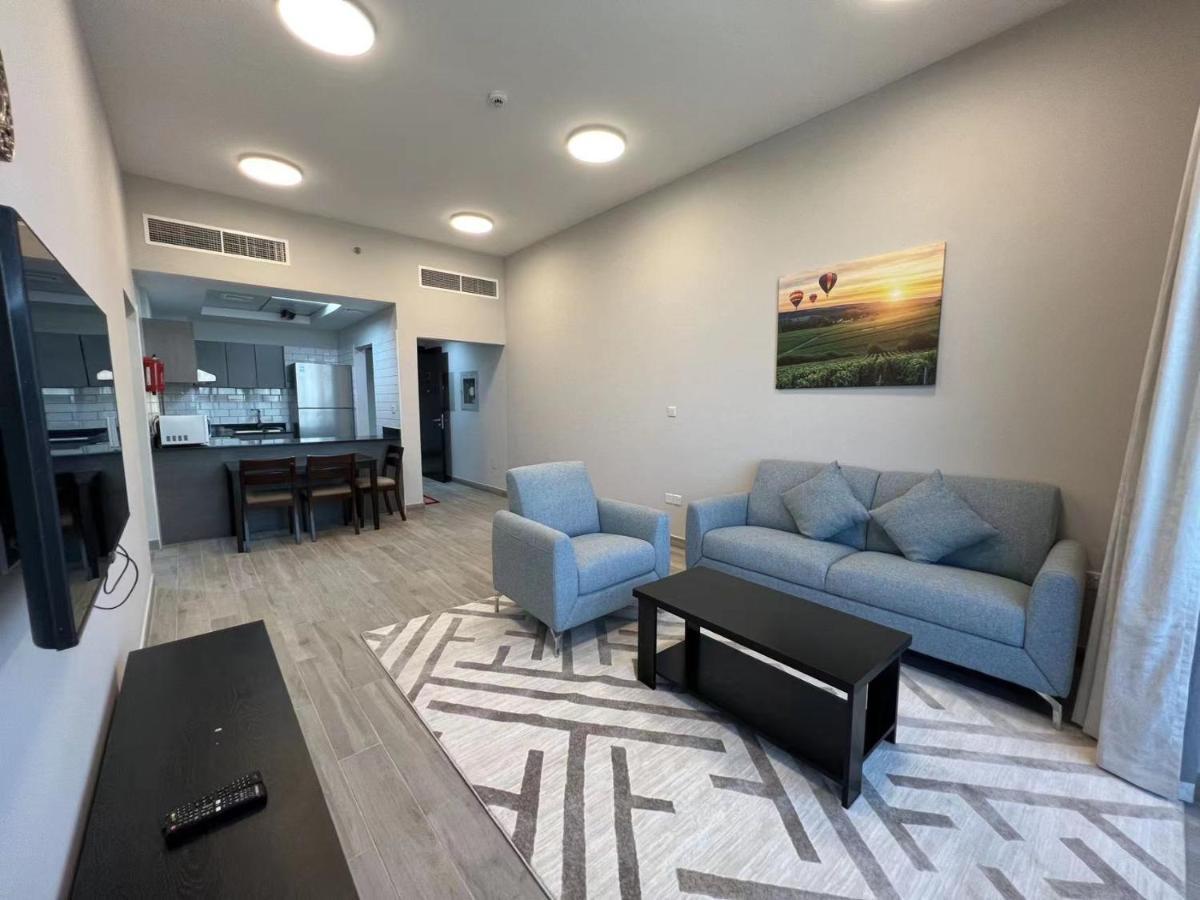 Penrose Place Dubai Jvc ภายนอก รูปภาพ