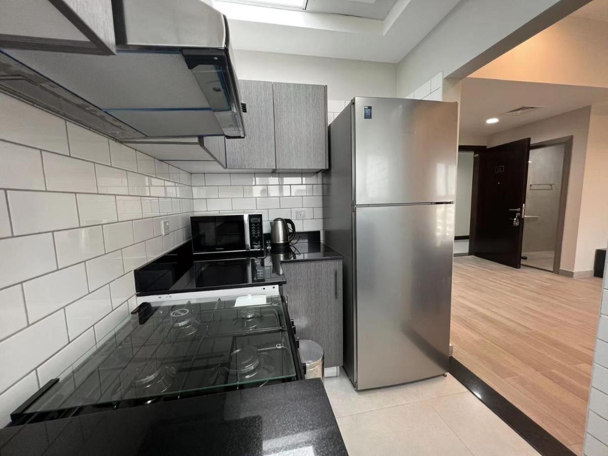 Penrose Place Dubai Jvc ภายนอก รูปภาพ